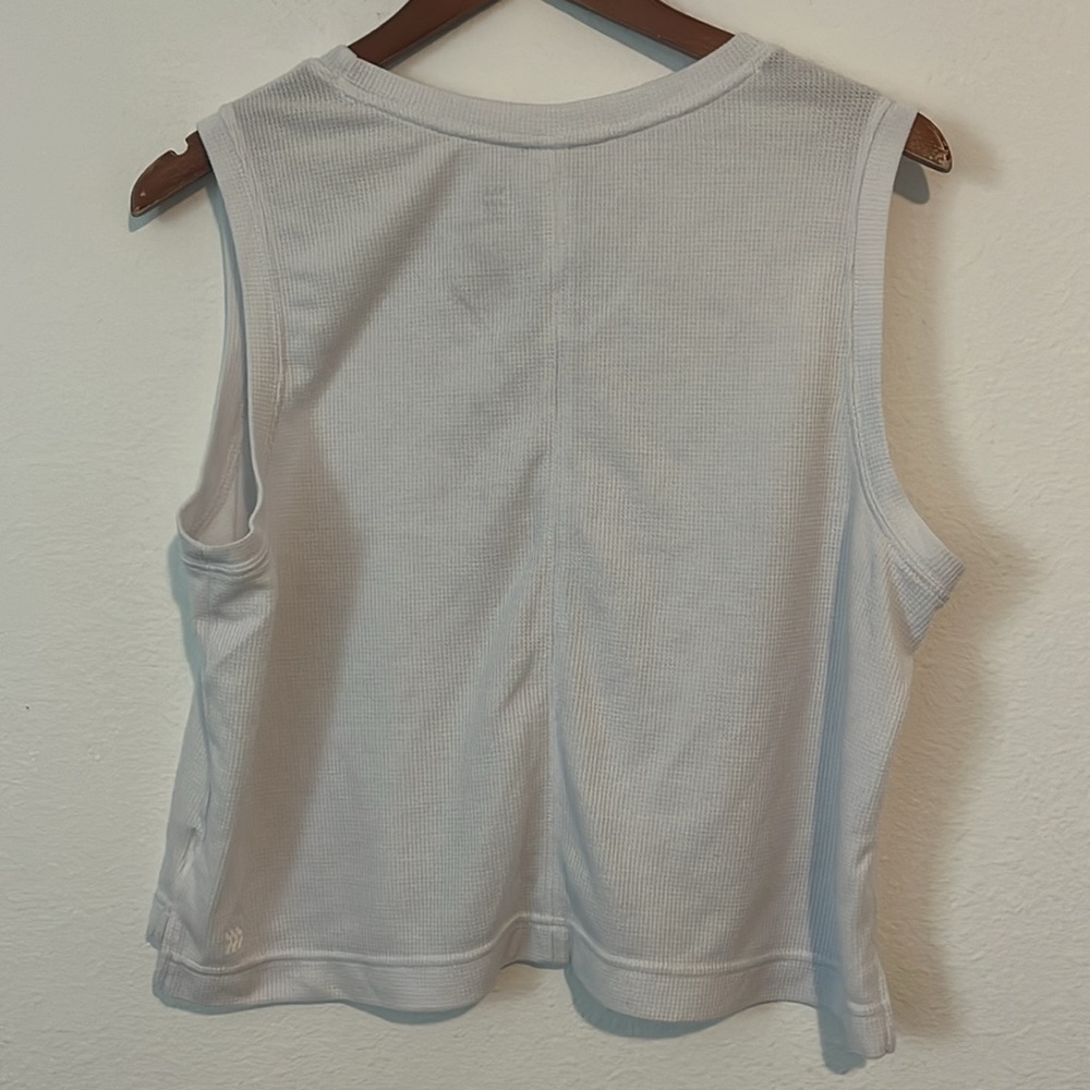 ALL IN MOTION White Boxy Crop Tank Top - Picture 4 of 4